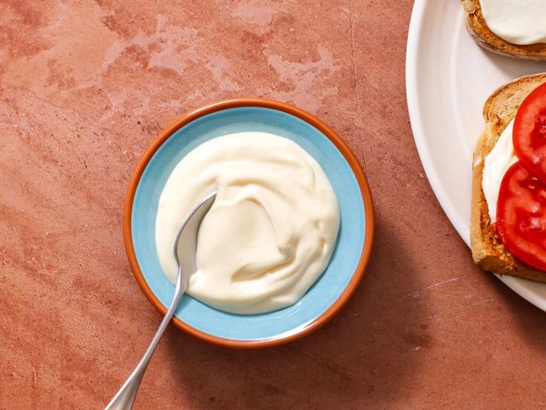 Two-minute mayonnaise