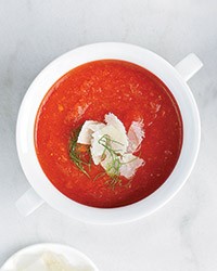 Two-tomato soup with fennel
