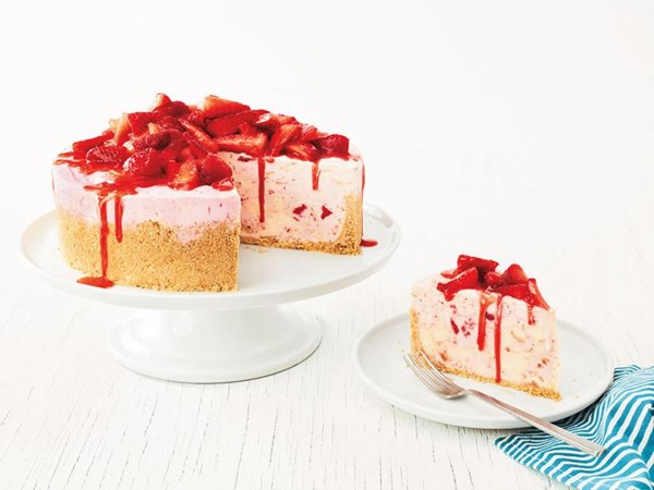 Tyler Florence's frozen strawberry cheesecake 