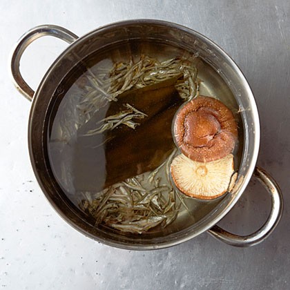 Udon broth (Iriko dashi)