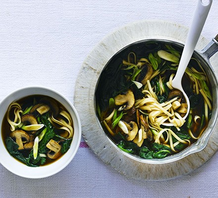 Udon noodle soup