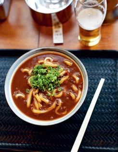 Udon noodles in curry soup (Curry udon)