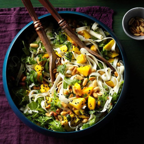 Udon noodles with pineapple vinaigrette