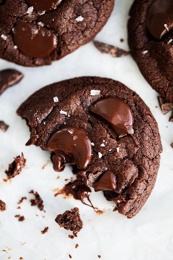 chocolate cookies