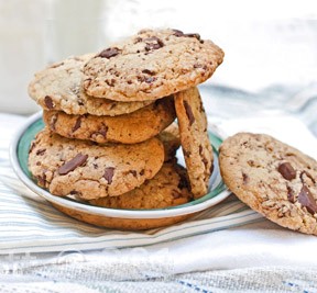 Ultimate one-bowl chocolate chippers (or chunkers)