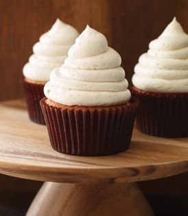 Ultimate vanilla cupcakes