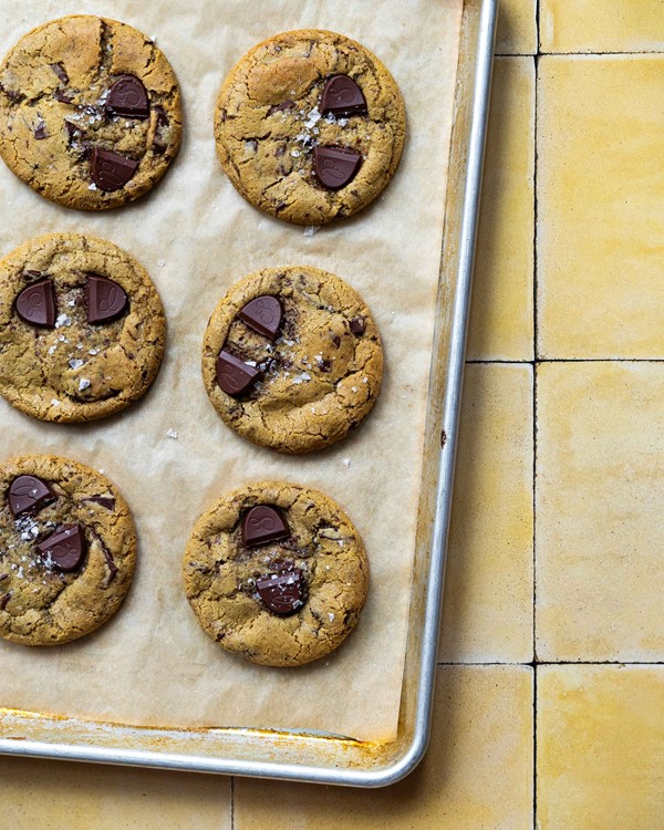 Ultimate vegan chocolate chip cookies