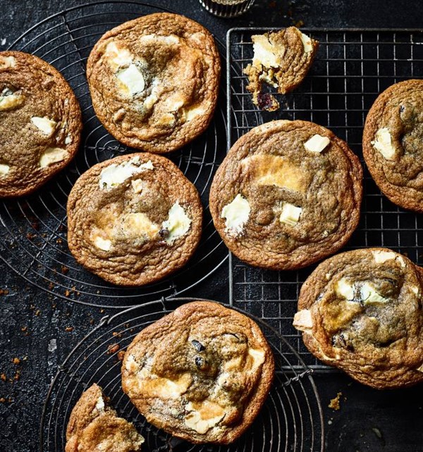 Ultra-chewy white chocolate and cranberry cookies