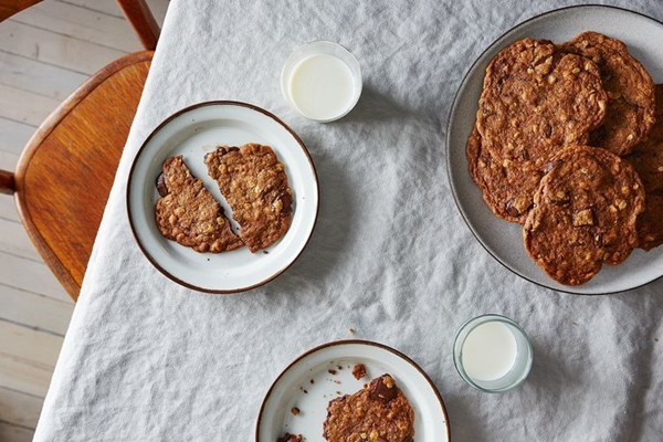 Ultra thin chocolate chunk cookies