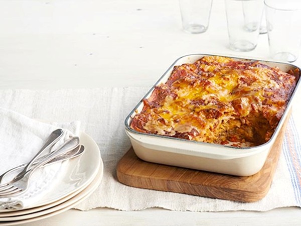 "Una de cada" enchilada casserole