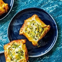 ‘Unbuttoned’ Russian fish pies