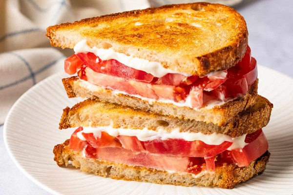 Upgraded tomato sandwiches