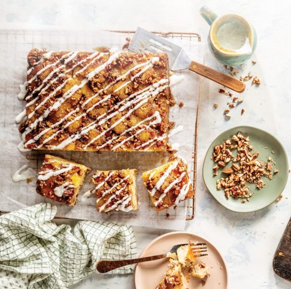 Upside-down hummingbird cake
