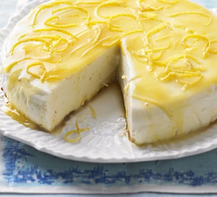 Upside-down lemon cheesecake