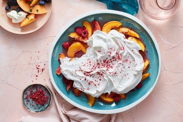 Upside-down peach & raspberry Pavlova 