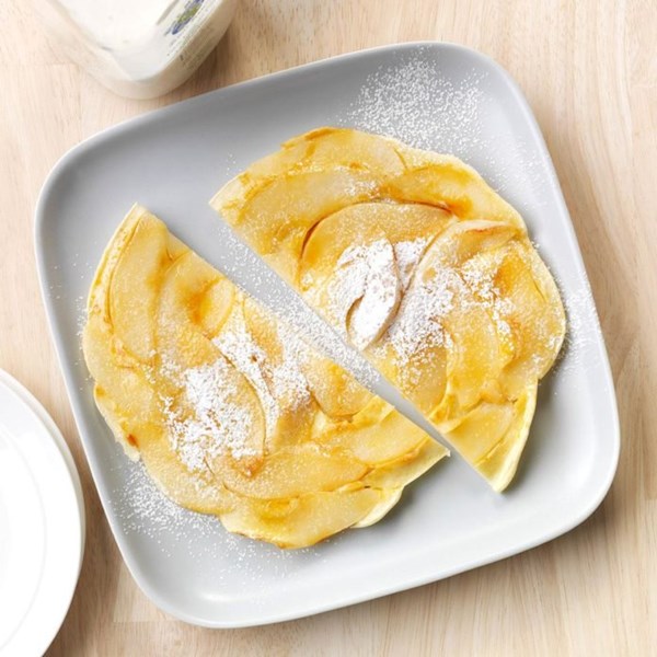 Upside-down pear pancake