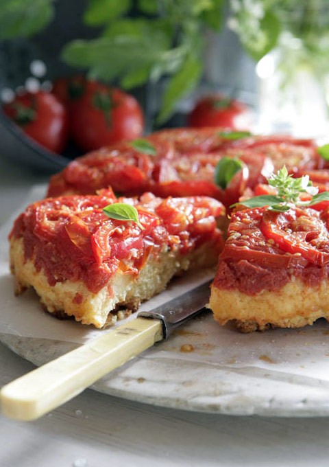 Upside-down tomato, cheese and basil pie