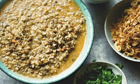 Urad dal with coconut and coriander