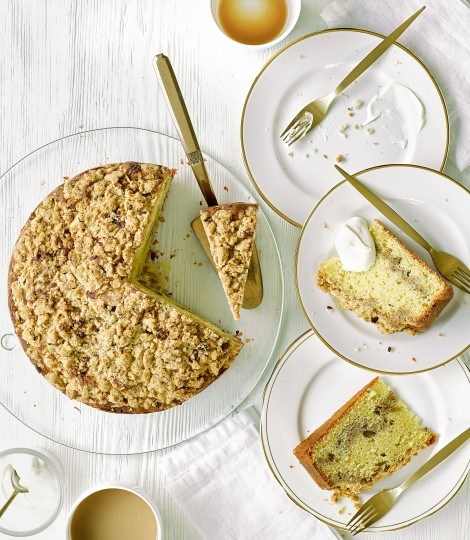 US-style pecan coffee crumbcake