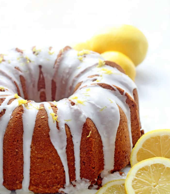 Utimate lemon pound cake