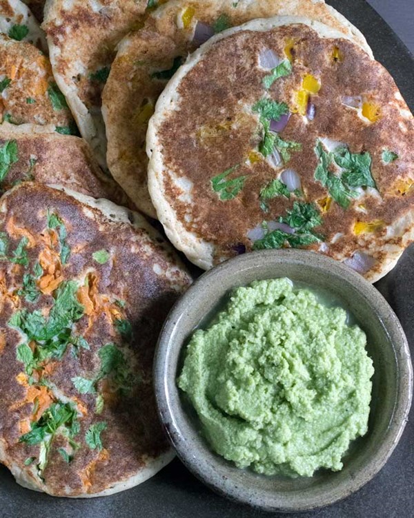 Uttapam with cilantro coconut chutney