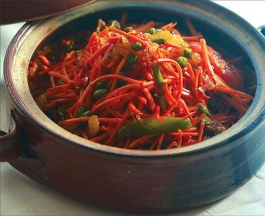 Uzbek sweet & sour carrot & raisin braise