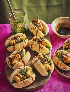 Vada pav
