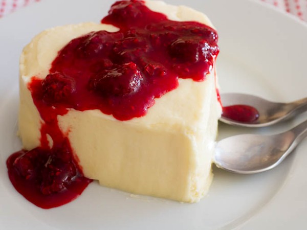 Valentine's day coeur à la crème with raspberries