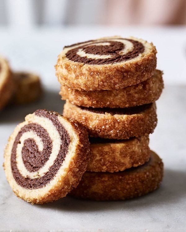 Vanilla & chocolate shortbread pinwheels 