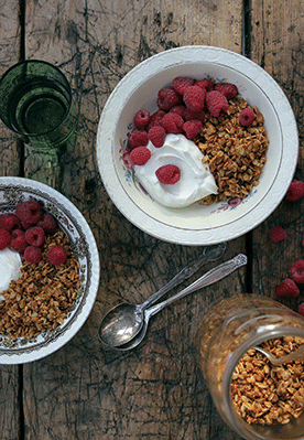 Vanilla & peanut butter granola