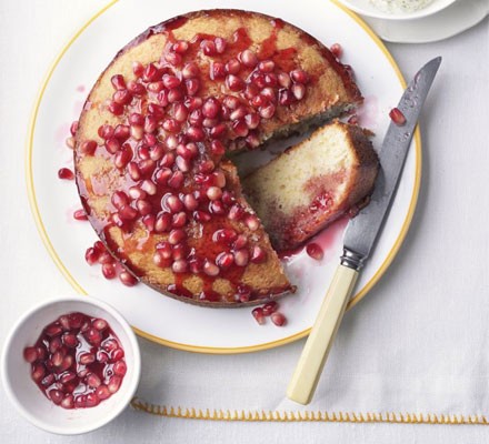 Vanilla & pomegranate cake