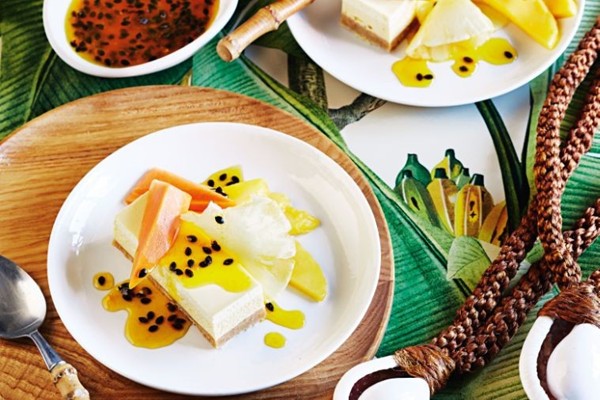 Vanilla & tropical fruit cheesecake