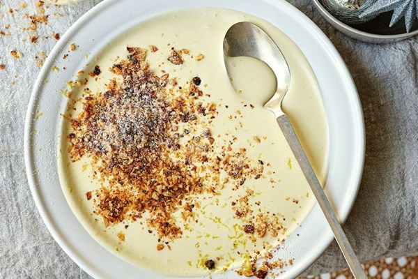 Vanilla and lemon custard with panettone crumble