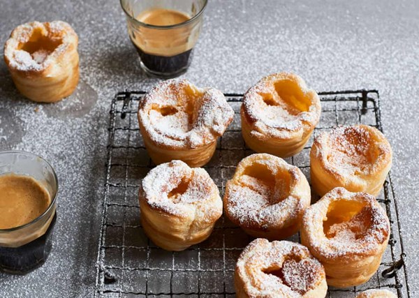 Vanilla and orange custard tarts