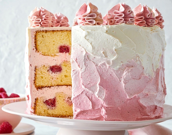 Vanilla and raspberry cake with ombré raspberry Swiss meringue buttercream