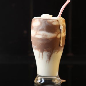 Vanilla banana black & white milk shake