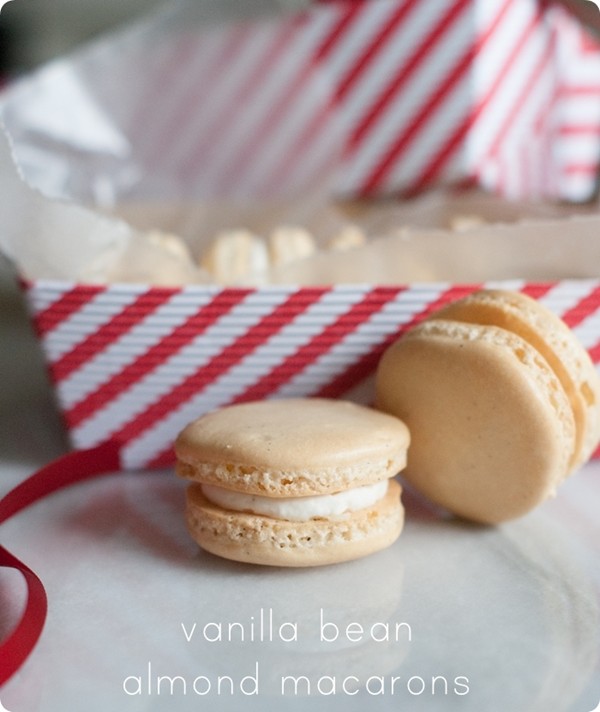 Vanilla bean almond macarons