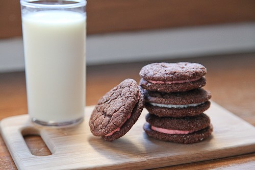 Vanilla bean cream stuffed fauxreos (faux Oreos)