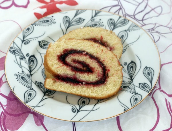 Vanilla bean jelly roll