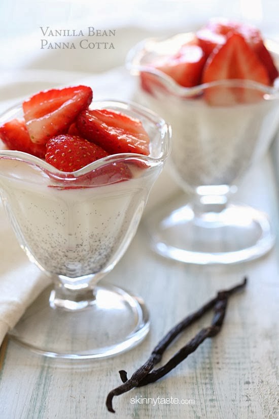 Vanilla bean panna cotta with strawberries
