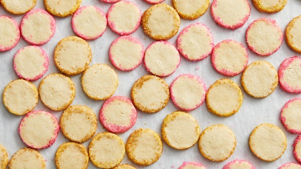 Vanilla-bean sugar cookies
