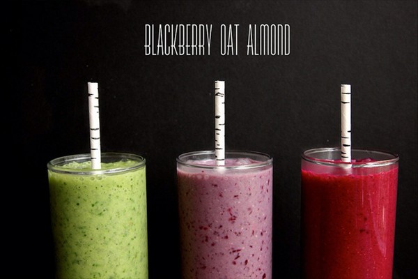 Vanilla, blackberry, oat and almond milk smoothie