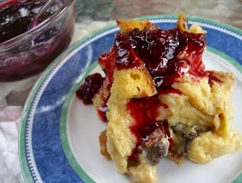 Vanilla bread pudding with maple-blackberry sauce