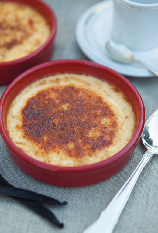 Vanilla "burned" cream (Crème brûlée à la vanille)