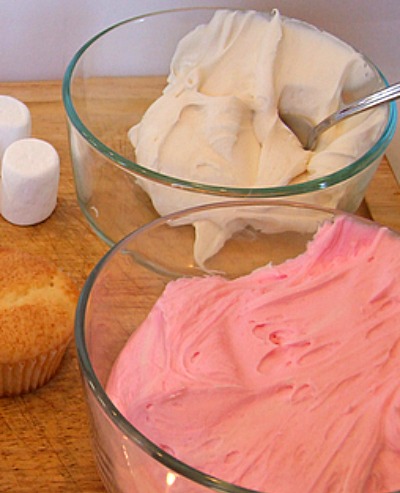 Vanilla buttercream frosting
