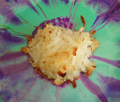Vanilla coconut macaroons