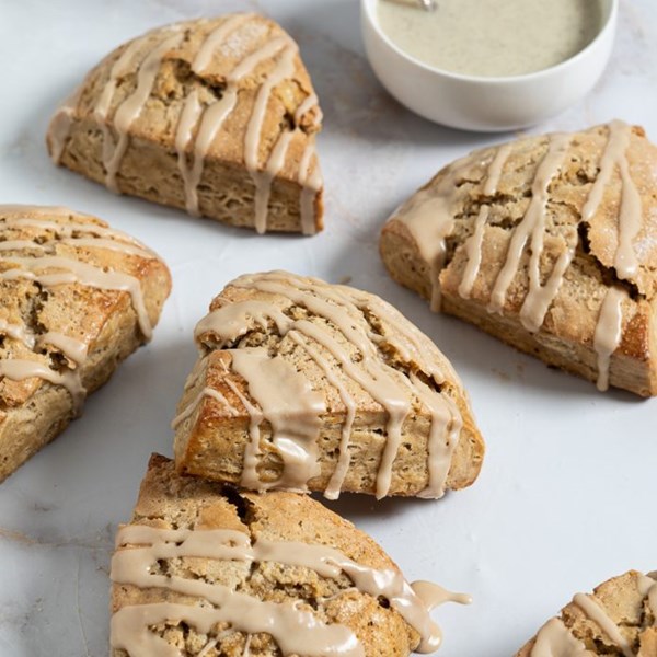 Vanilla-coffee scones [coffee glaze, vanilla sweetened condensed milk]