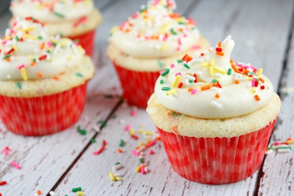 Vanilla cream frosting