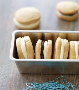 Vanilla crème cookie sandwiches