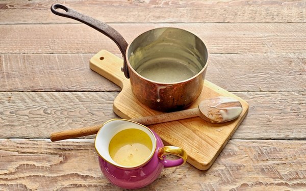 Vanilla custard (Crème Anglaise)